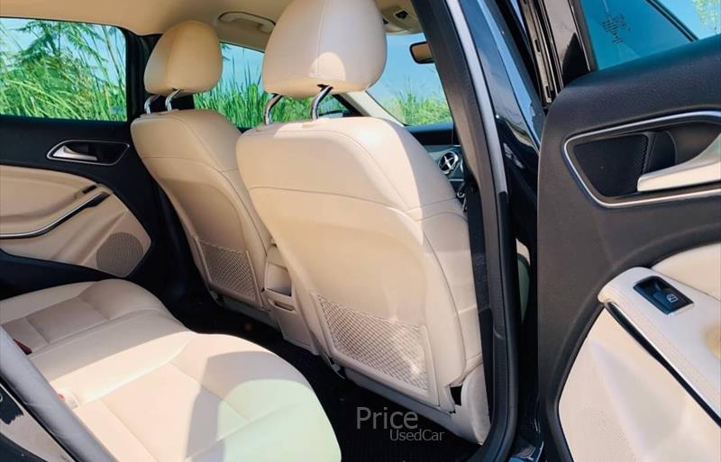 ขายรถเก๋งมือสอง-mercedes-benz-เมอร์เซเดสเบนซ์-รถปี2019-รหัส86900-b528c2e1.jpg ขายรถเก๋งมือสอง-mercedes-benz-เมอร์เซเดสเบนซ์-รถปี2019-รหัส86900-b528c2e1.jpg
