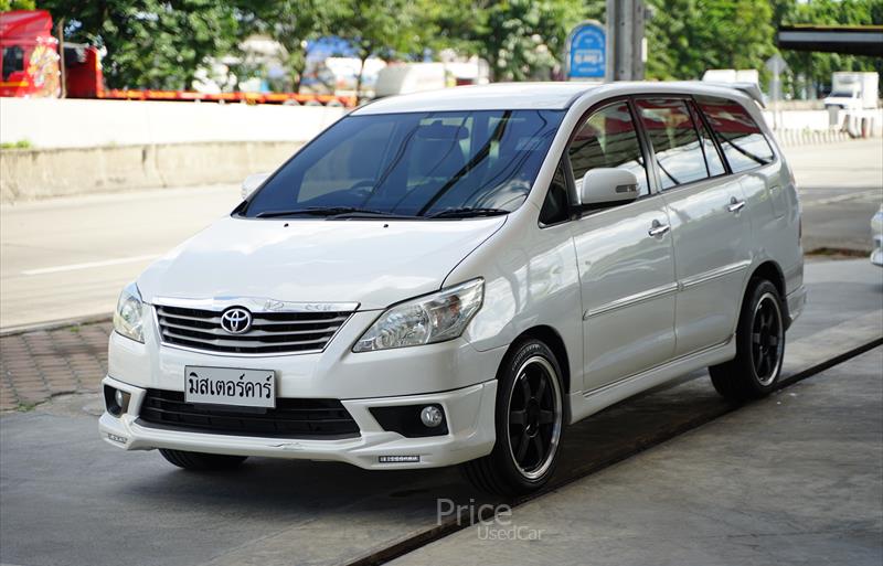รถตู้มือสอง TOYOTA INNOVA รถปี 2014