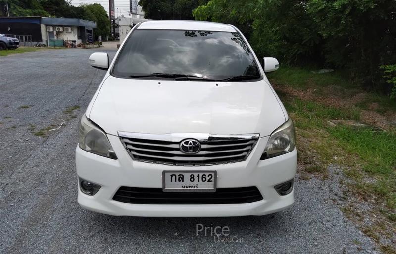 รถตู้มือสอง TOYOTA INNOVA รถปี 2012