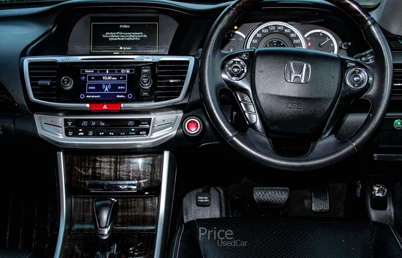 ขายรถเก๋งมือสอง-honda-ฮอนด้า-รถปี2014-รหัส87110-dcf5ba57.jpg ขายรถเก๋งมือสอง-honda-ฮอนด้า-รถปี2014-รหัส87110-dcf5ba57.jpg