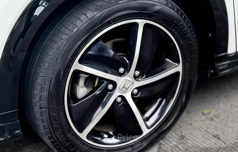 ขายรถ-suv-มือสอง-honda-ฮอนด้า-รถปี2020-รหัส87194-3f954b41.jpg ขายรถ-suv-มือสอง-honda-ฮอนด้า-รถปี2020-รหัส87194-3f954b41.jpg