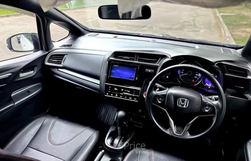 ขายรถเก๋งมือสอง-honda-ฮอนด้า-รถปี2020-รหัส87195-d47b41f3.jpg ขายรถเก๋งมือสอง-honda-ฮอนด้า-รถปี2020-รหัส87195-d47b41f3.jpg