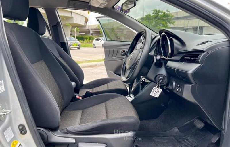ขายรถเก๋งมือสอง-toyota-โตโยต้า-รถปี2021-รหัส87298-4a31049a.jpg ขายรถเก๋งมือสอง-toyota-โตโยต้า-รถปี2021-รหัส87298-4a31049a.jpg