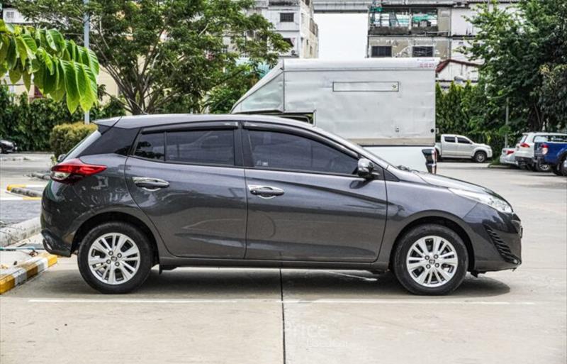 ขายรถเก๋งมือสอง-toyota-โตโยต้า-รถปี2019-รหัส87319-dc2127a5.jpg ขายรถเก๋งมือสอง-toyota-โตโยต้า-รถปี2019-รหัส87319-dc2127a5.jpg
