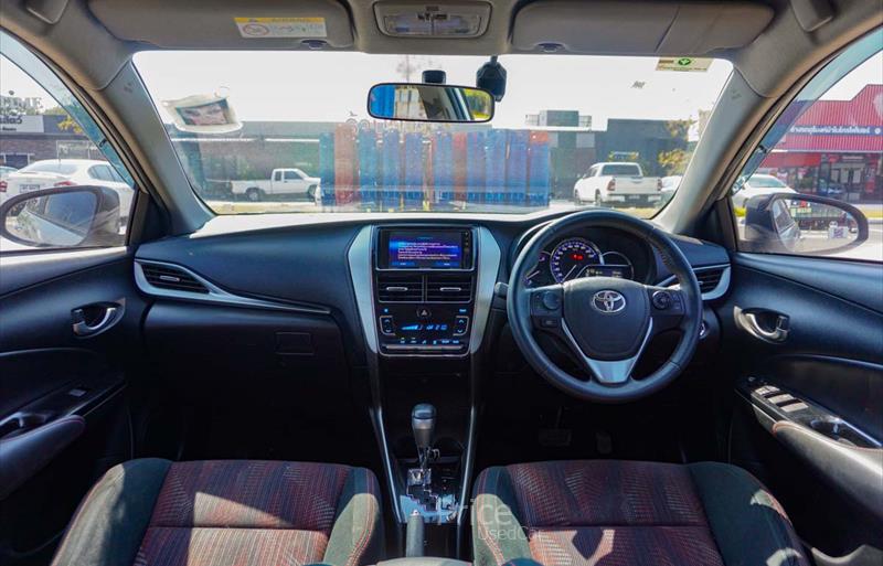 ขายรถเก๋งมือสอง-toyota-โตโยต้า-รถปี2018-รหัส87327-9304a194.jpg ขายรถเก๋งมือสอง-toyota-โตโยต้า-รถปี2018-รหัส87327-9304a194.jpg