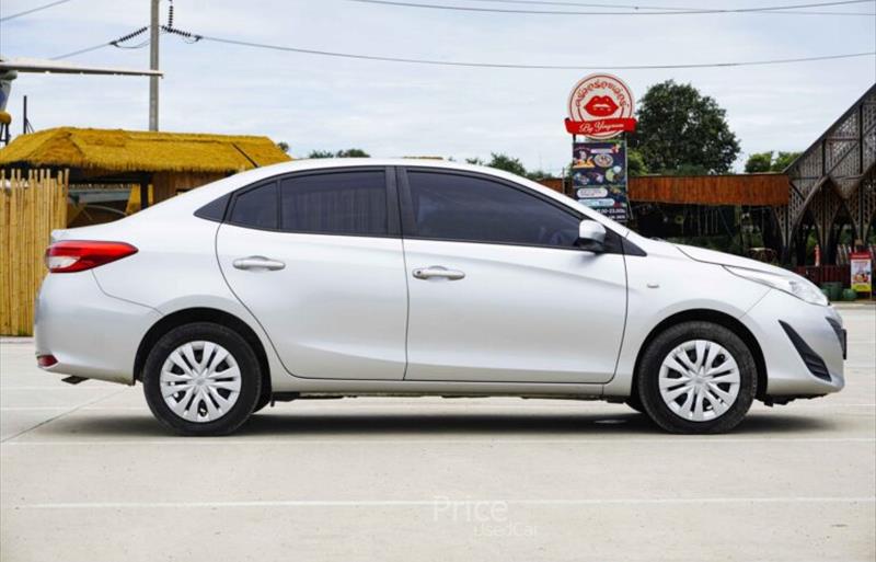 ขายรถเก๋งมือสอง-toyota-โตโยต้า-รถปี2019-รหัส87375-17091080.jpg ขายรถเก๋งมือสอง-toyota-โตโยต้า-รถปี2019-รหัส87375-17091080.jpg