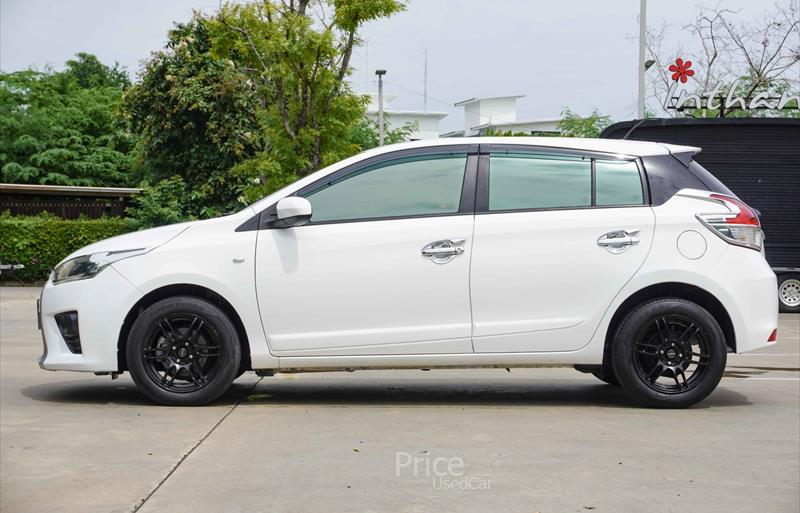 ขายรถเก๋งมือสอง-toyota-โตโยต้า-รถปี2016-รหัส87406-90db4067.jpg ขายรถเก๋งมือสอง-toyota-โตโยต้า-รถปี2016-รหัส87406-90db4067.jpg