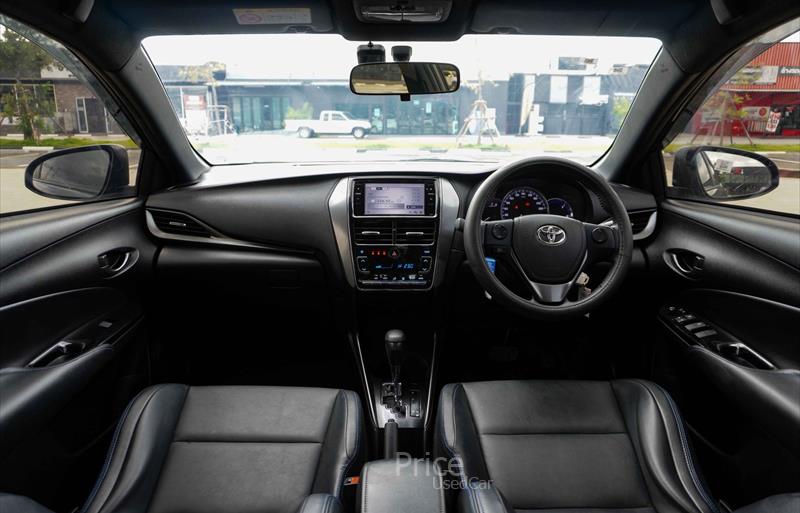 ขายรถเก๋งมือสอง-toyota-โตโยต้า-รถปี2022-รหัส87417-3fa3ca7f.jpg ขายรถเก๋งมือสอง-toyota-โตโยต้า-รถปี2022-รหัส87417-3fa3ca7f.jpg