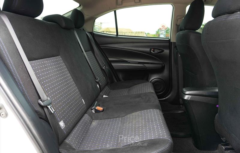 ขายรถเก๋งมือสอง-toyota-โตโยต้า-รถปี2017-รหัส87484-685a4d7d.jpg ขายรถเก๋งมือสอง-toyota-โตโยต้า-รถปี2017-รหัส87484-685a4d7d.jpg