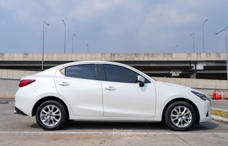 ขายรถเก๋งมือสอง-mazda-มาสด้า-รถปี2016-รหัส87490-31475d2b.jpg ขายรถเก๋งมือสอง-mazda-มาสด้า-รถปี2016-รหัส87490-31475d2b.jpg