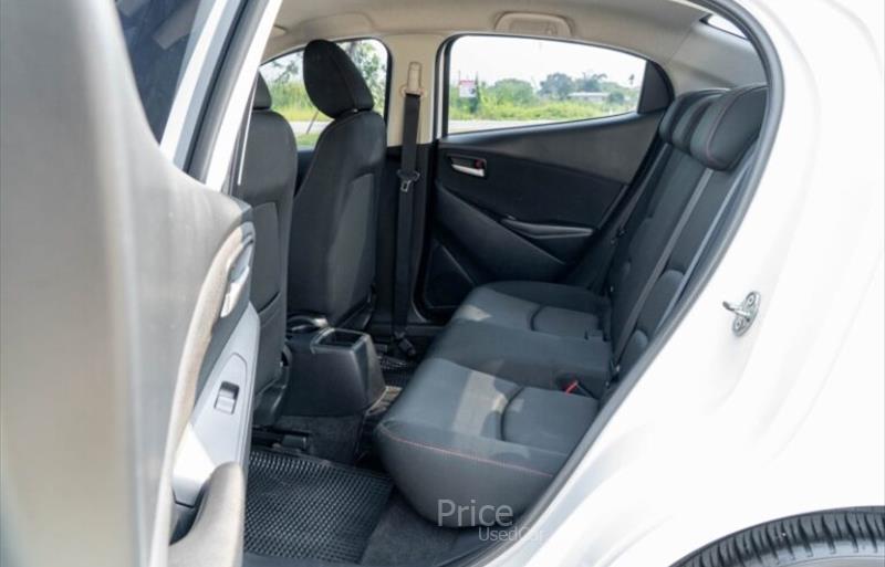 ขายรถเก๋งมือสอง-mazda-มาสด้า-รถปี2016-รหัส87490-ffadadf7.jpg ขายรถเก๋งมือสอง-mazda-มาสด้า-รถปี2016-รหัส87490-ffadadf7.jpg