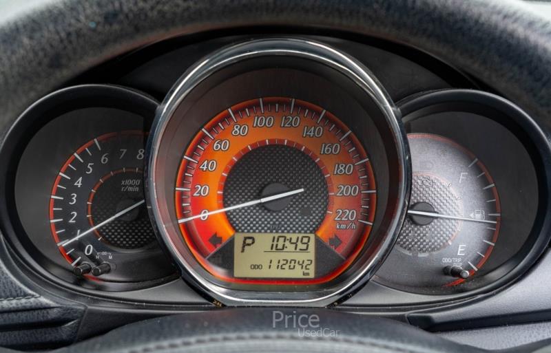ขายรถเก๋งมือสอง-toyota-โตโยต้า-รถปี2013-รหัส87511-e9fcb49e.jpg ขายรถเก๋งมือสอง-toyota-โตโยต้า-รถปี2013-รหัส87511-e9fcb49e.jpg