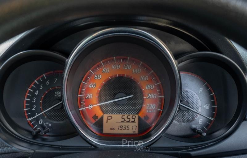 ขายรถเก๋งมือสอง-toyota-โตโยต้า-รถปี2014-รหัส87516-07e1ad93.jpg ขายรถเก๋งมือสอง-toyota-โตโยต้า-รถปี2014-รหัส87516-07e1ad93.jpg