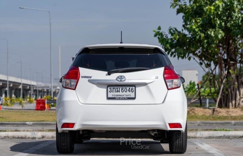ขายรถเก๋งมือสอง-toyota-โตโยต้า-รถปี2014-รหัส87516-22818b7d.jpg ขายรถเก๋งมือสอง-toyota-โตโยต้า-รถปี2014-รหัส87516-22818b7d.jpg