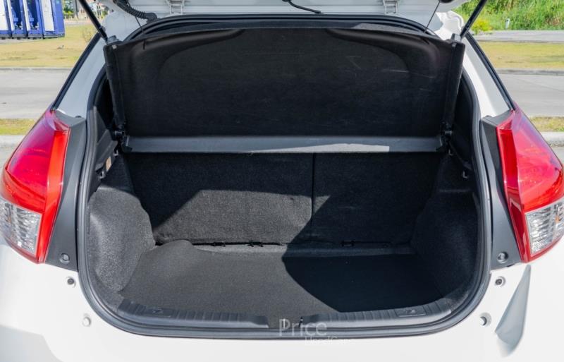 ขายรถเก๋งมือสอง-toyota-โตโยต้า-รถปี2014-รหัส87516-2a5b2a79.jpg ขายรถเก๋งมือสอง-toyota-โตโยต้า-รถปี2014-รหัส87516-2a5b2a79.jpg