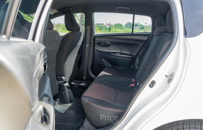 ขายรถเก๋งมือสอง-toyota-โตโยต้า-รถปี2014-รหัส87516-788e377e.jpg ขายรถเก๋งมือสอง-toyota-โตโยต้า-รถปี2014-รหัส87516-788e377e.jpg