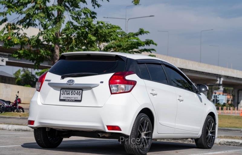 ขายรถเก๋งมือสอง-toyota-โตโยต้า-รถปี2014-รหัส87516-98f44202.jpg ขายรถเก๋งมือสอง-toyota-โตโยต้า-รถปี2014-รหัส87516-98f44202.jpg