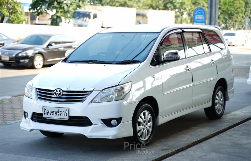 รถตู้มือสอง TOYOTA INNOVA รถปี 2013