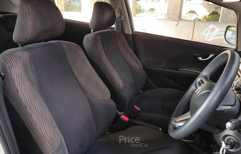 ขายรถเก๋งมือสอง honda jazz รถปี2013 รหัส 87624-รูปที่6 ขายรถเก๋งมือสอง honda jazz รถปี2013 รหัส 87624-รูปที่6
