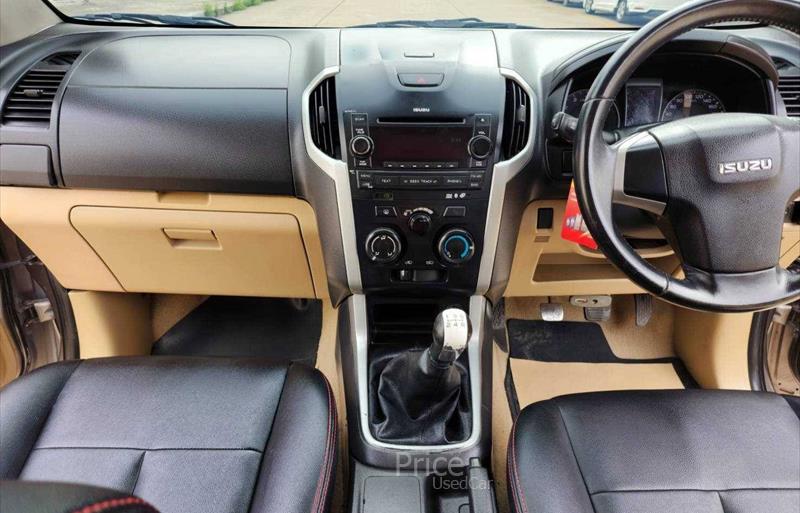 ขายรถกระบะมือสอง-isuzu-อีซูซุ-รถปี2013-รหัส87680-98d0bdde.jpg ขายรถกระบะมือสอง-isuzu-อีซูซุ-รถปี2013-รหัส87680-98d0bdde.jpg