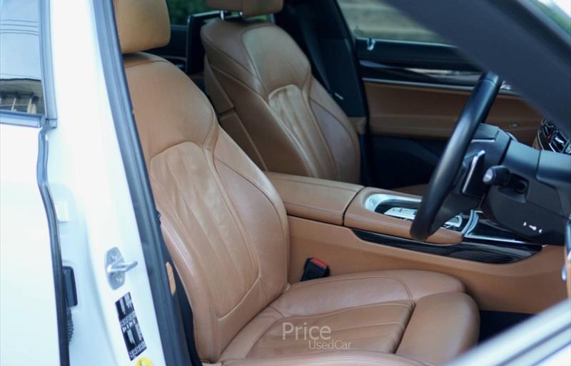 ขายรถเก๋งมือสอง bmw 730ld รถปี2017 รหัส 87685-รูปที่9 ขายรถเก๋งมือสอง bmw 730ld รถปี2017 รหัส 87685-รูปที่9