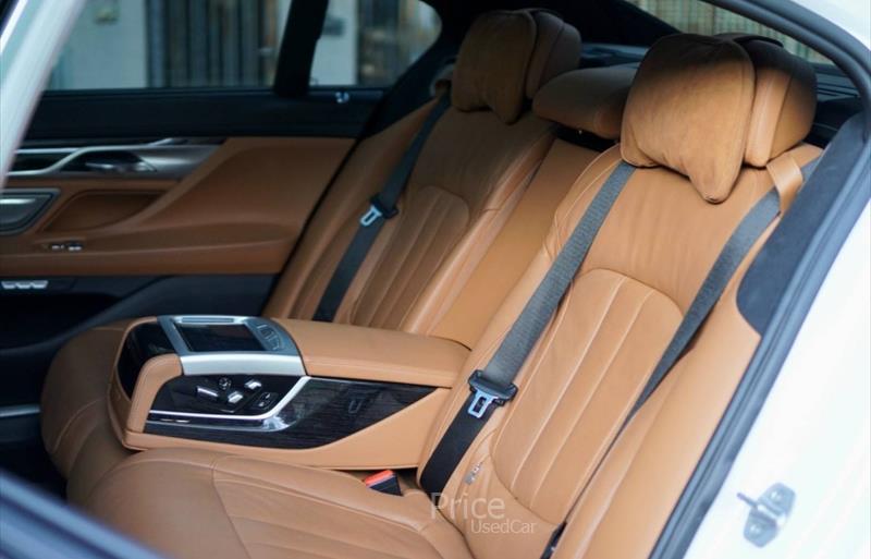 ขายรถเก๋งมือสอง bmw 730ld รถปี2017 รหัส 87685-รูปที่10 ขายรถเก๋งมือสอง bmw 730ld รถปี2017 รหัส 87685-รูปที่10