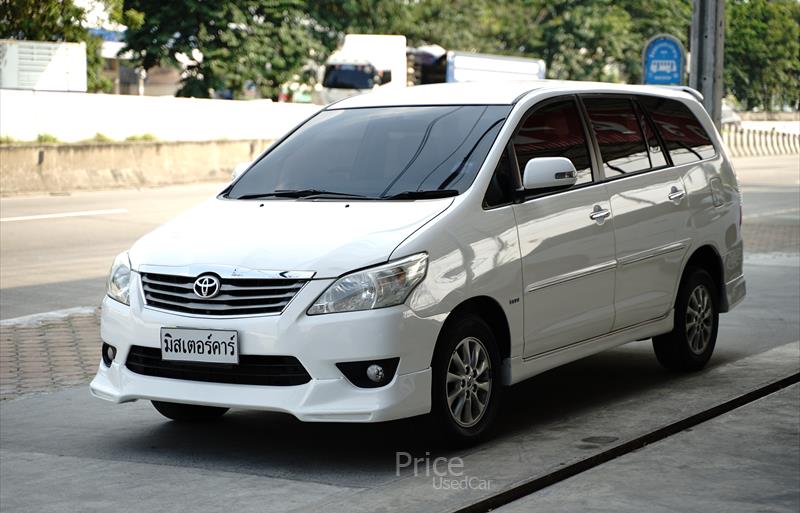 รถตู้มือสอง TOYOTA INNOVA รถปี 2013