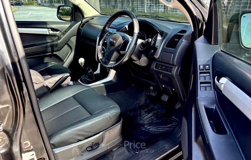 ขายรถกระบะมือสอง-isuzu-อีซูซุ-รถปี2016-รหัส87819-9c28f030.jpg ขายรถกระบะมือสอง-isuzu-อีซูซุ-รถปี2016-รหัส87819-9c28f030.jpg