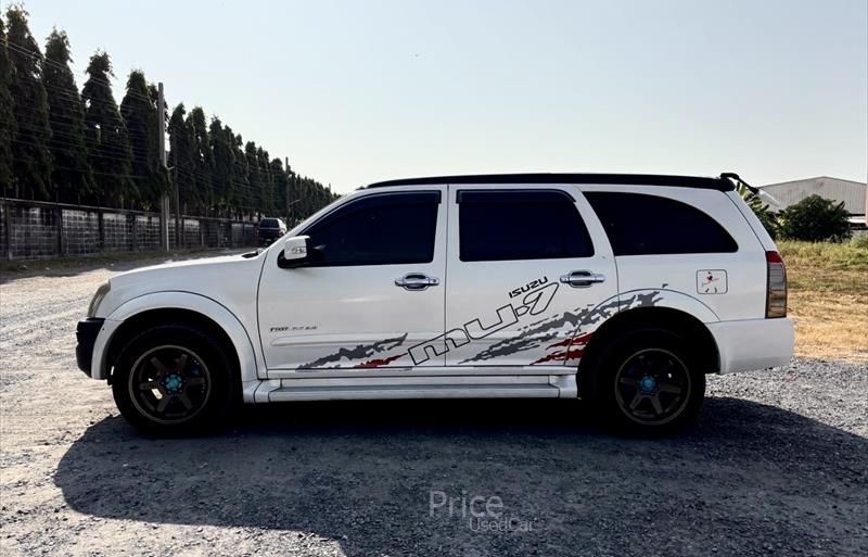 ขายรถ-suv-มือสอง-isuzu-อีซูซุ-รถปี2005-รหัส87891-5138454c.jpg ขายรถ-suv-มือสอง-isuzu-อีซูซุ-รถปี2005-รหัส87891-5138454c.jpg