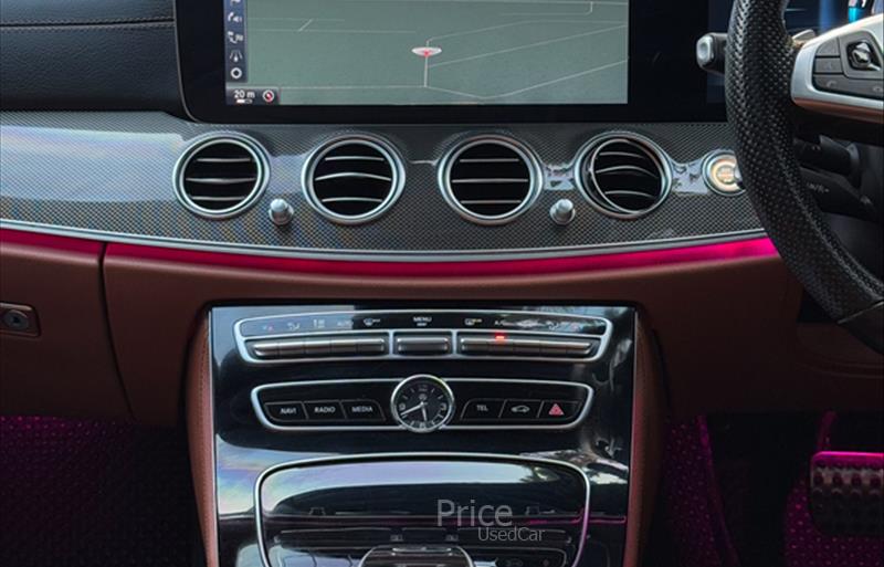 ขายรถเก๋งมือสอง mercedes-benz e220 รถปี2017 รหัส 87904-รูปที่9 ขายรถเก๋งมือสอง mercedes-benz e220 รถปี2017 รหัส 87904-รูปที่9