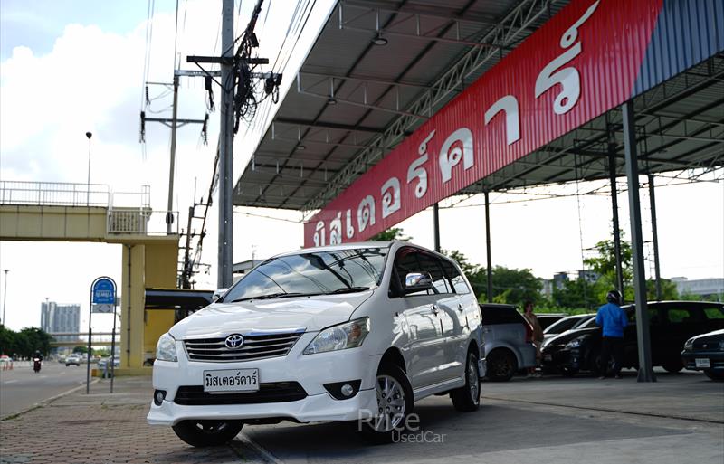 รถตู้มือสอง TOYOTA INNOVA รถปี 2013