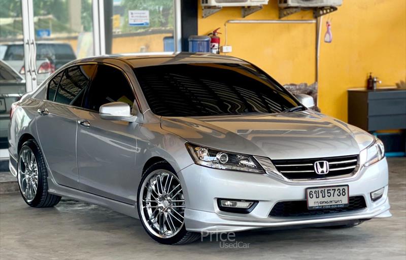 รถเก๋งมือสอง HONDA ACCORD รถปี 2013