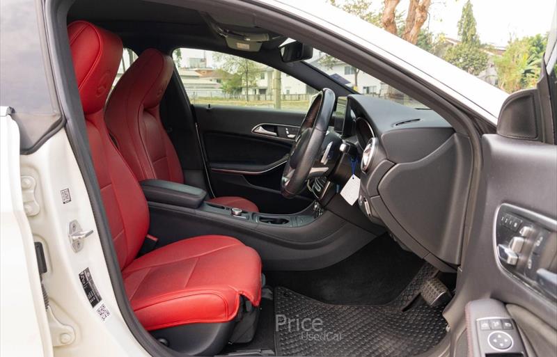 ขายรถเก๋งมือสอง-mercedes-benz-เมอร์เซเดสเบนซ์-รถปี2017-รหัส88025-5ab7938a.jpg ขายรถเก๋งมือสอง-mercedes-benz-เมอร์เซเดสเบนซ์-รถปี2017-รหัส88025-5ab7938a.jpg