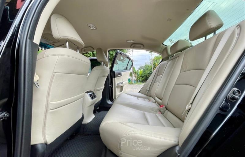 ขายรถเก๋งมือสอง-honda-ฮอนด้า-รถปี2018-รหัส88036-5cc1d722.jpg ขายรถเก๋งมือสอง-honda-ฮอนด้า-รถปี2018-รหัส88036-5cc1d722.jpg