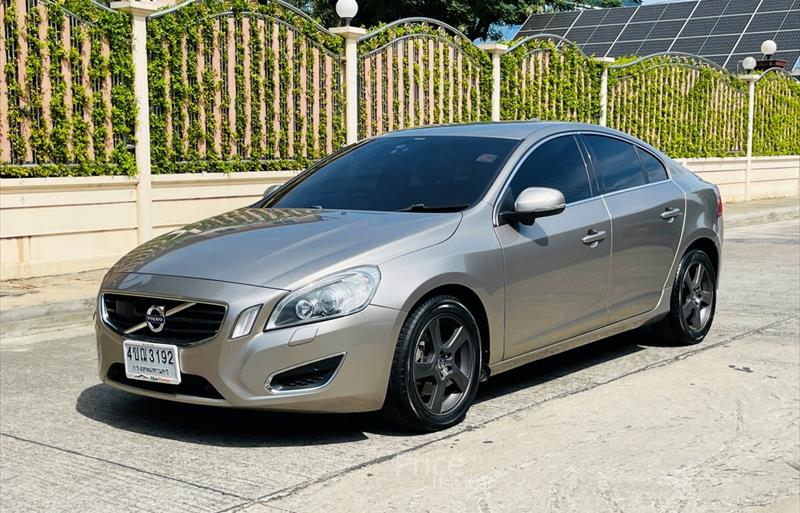 รถเก๋งมือสอง VOLVO S60 รถปี 2013