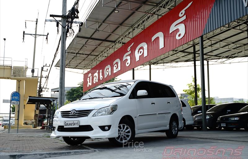 รถตู้มือสอง TOYOTA INNOVA รถปี 2013