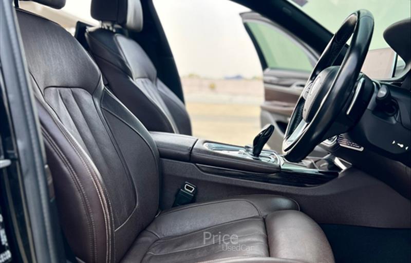 ขายรถเก๋งมือสอง-bmw-บีเอ็มดับบลิว-รถปี2018-รหัส88077-aa5e8611.jpg ขายรถเก๋งมือสอง-bmw-บีเอ็มดับบลิว-รถปี2018-รหัส88077-aa5e8611.jpg