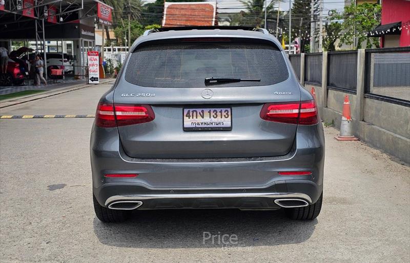 ขายรถเก๋งมือสอง-mercedes-benz-เมอร์เซเดสเบนซ์-รถปี2018-รหัส88078-e7961b06.jpg ขายรถเก๋งมือสอง-mercedes-benz-เมอร์เซเดสเบนซ์-รถปี2018-รหัส88078-e7961b06.jpg