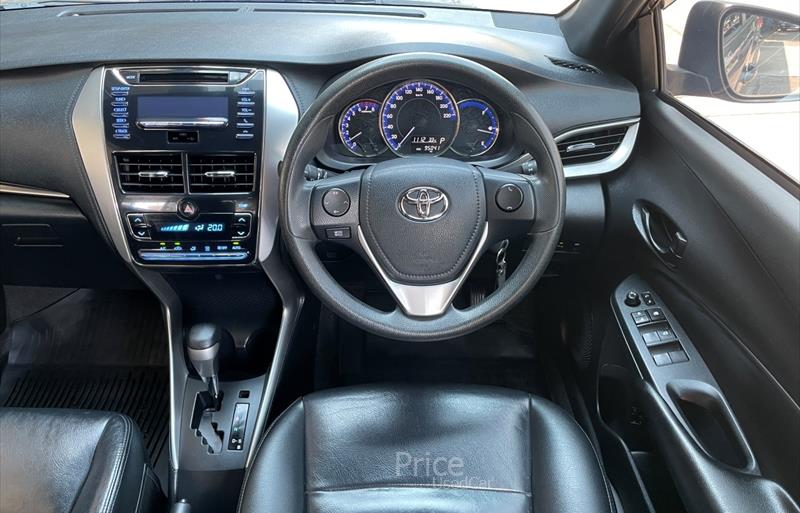 ขายรถเก๋งมือสอง-toyota-โตโยต้า-รถปี2018-รหัส88122-6ce420e9.jpg ขายรถเก๋งมือสอง-toyota-โตโยต้า-รถปี2018-รหัส88122-6ce420e9.jpg