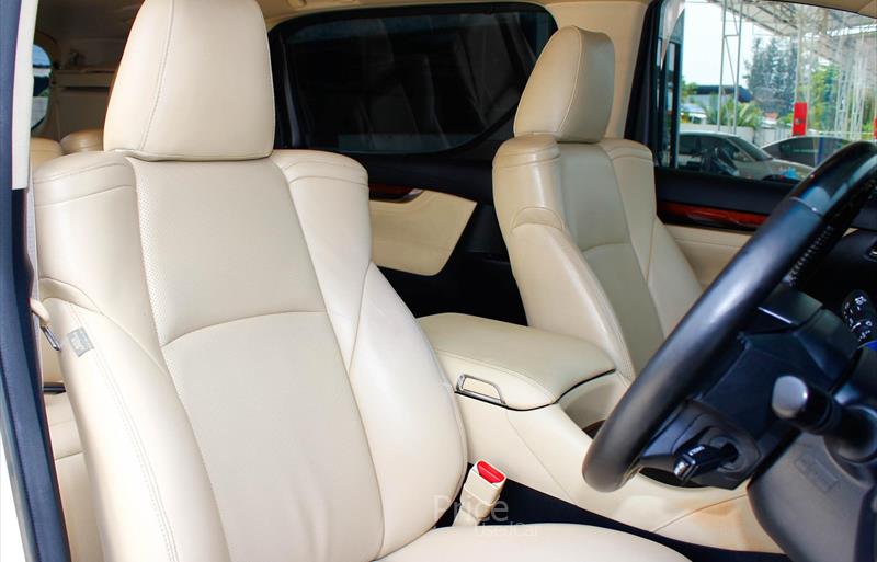 ขายรถตู้มือสอง toyota alphard รถปี2015 รหัส 88133-รูปที่7 ขายรถตู้มือสอง toyota alphard รถปี2015 รหัส 88133-รูปที่7