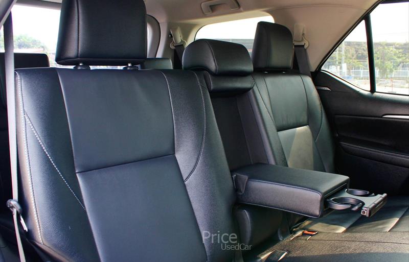 ขายรถ-suv-มือสอง-toyota-โตโยต้า-รถปี2022-รหัส88134-ef0d8c8d.jpg ขายรถ-suv-มือสอง-toyota-โตโยต้า-รถปี2022-รหัส88134-ef0d8c8d.jpg