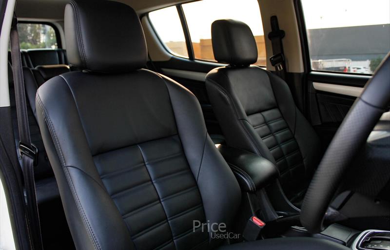 ขายรถ-suv-มือสอง-isuzu-อีซูซุ-รถปี2019-รหัส88156-c93639f9.jpg ขายรถ-suv-มือสอง-isuzu-อีซูซุ-รถปี2019-รหัส88156-c93639f9.jpg