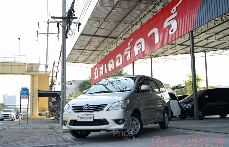 รถตู้มือสอง TOYOTA INNOVA รถปี 2013
