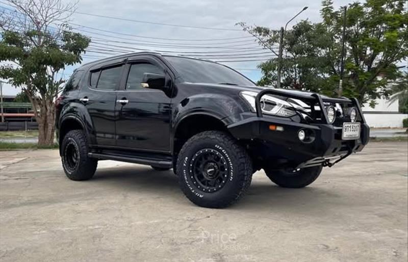 รถอเนกประสงค์มือสอง ISUZU MU-X รถปี 2020