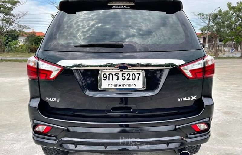 ขายรถ-suv-มือสอง-isuzu-อีซูซุ-รถปี2020-รหัส88175-ee427803.jpg ขายรถ-suv-มือสอง-isuzu-อีซูซุ-รถปี2020-รหัส88175-ee427803.jpg