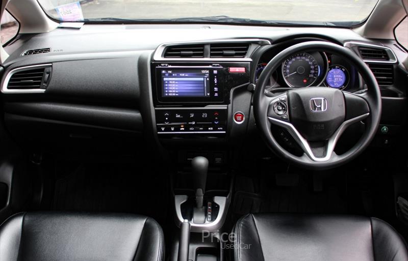 ขายรถเก๋งมือสอง-honda-ฮอนด้า-รถปี2015-รหัส88180-02c49445.jpg ขายรถเก๋งมือสอง-honda-ฮอนด้า-รถปี2015-รหัส88180-02c49445.jpg