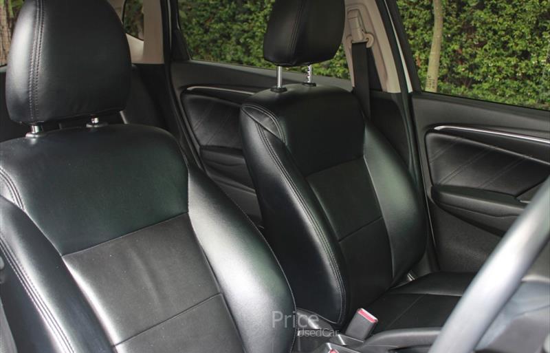 ขายรถเก๋งมือสอง-honda-ฮอนด้า-รถปี2015-รหัส88180-ce826fb2.jpg ขายรถเก๋งมือสอง-honda-ฮอนด้า-รถปี2015-รหัส88180-ce826fb2.jpg