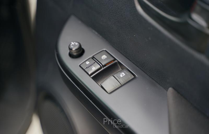 ขายรถกระบะมือสอง-toyota-โตโยต้า-รถปี2019-รหัส88232-ebb88258.jpg ขายรถกระบะมือสอง-toyota-โตโยต้า-รถปี2019-รหัส88232-ebb88258.jpg