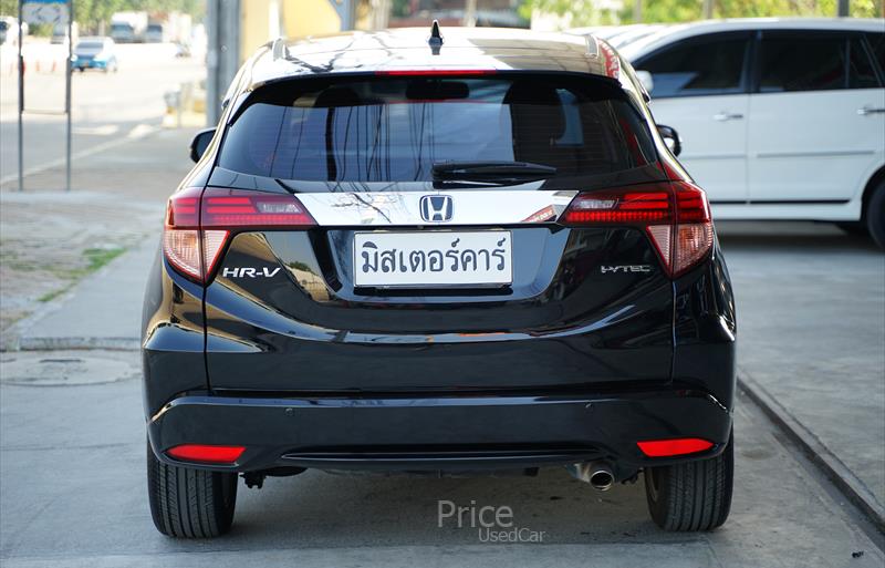 ขายรถ-suv-มือสอง-honda-ฮอนด้า-รถปี2015-รหัส88248-ea946eee.jpg ขายรถ-suv-มือสอง-honda-ฮอนด้า-รถปี2015-รหัส88248-ea946eee.jpg