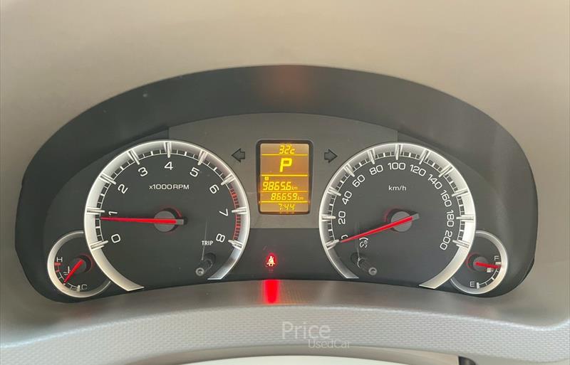 ขายรถเก๋งมือสอง-suzuki-ซูซูกิ-รถปี2013-รหัส88276-2bc52177.jpg ขายรถเก๋งมือสอง-suzuki-ซูซูกิ-รถปี2013-รหัส88276-2bc52177.jpg